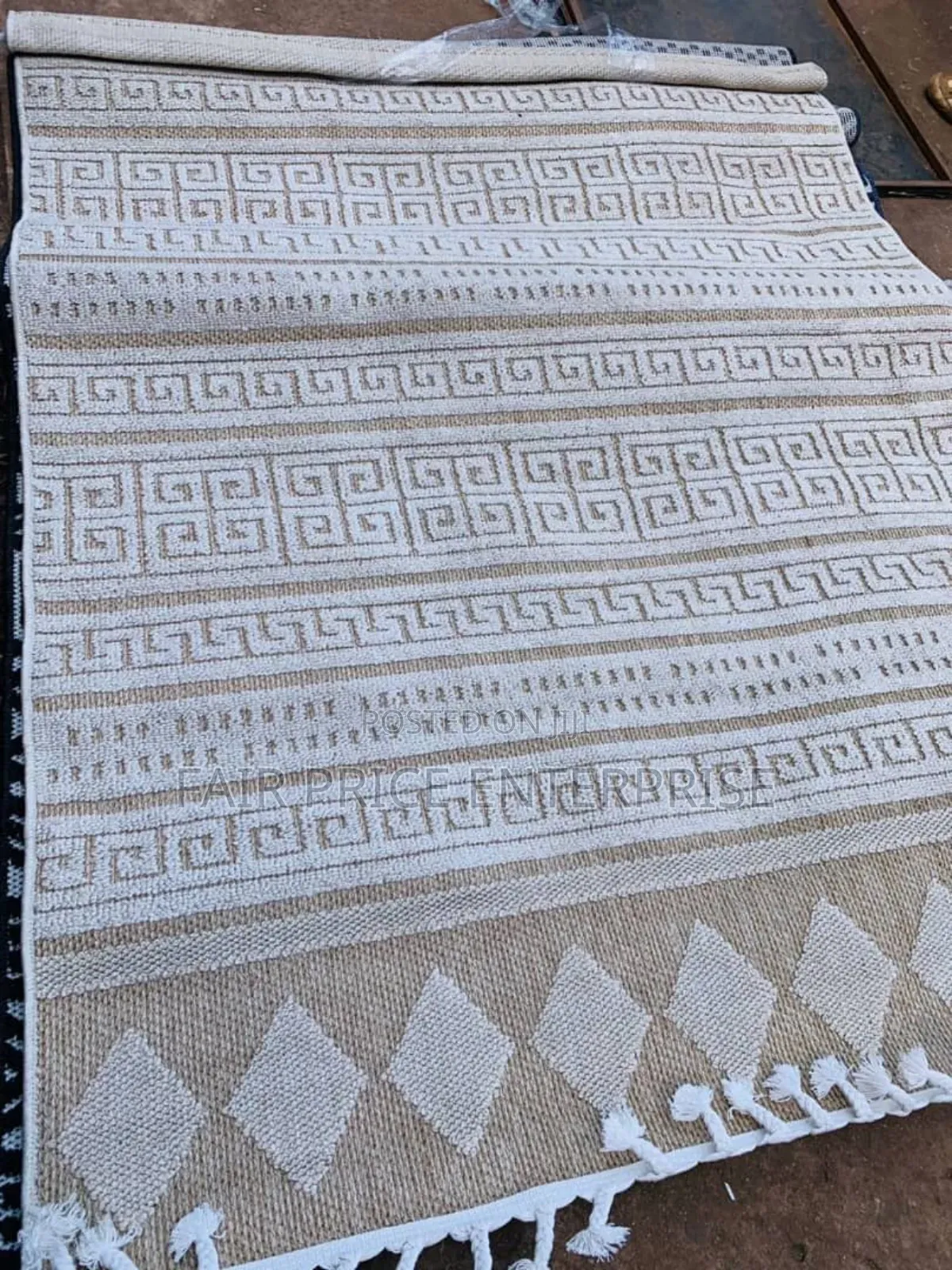 VIP Rug Center Carpet 150cm by 200cm