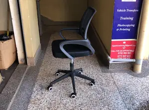 Office Chairs With Armrests