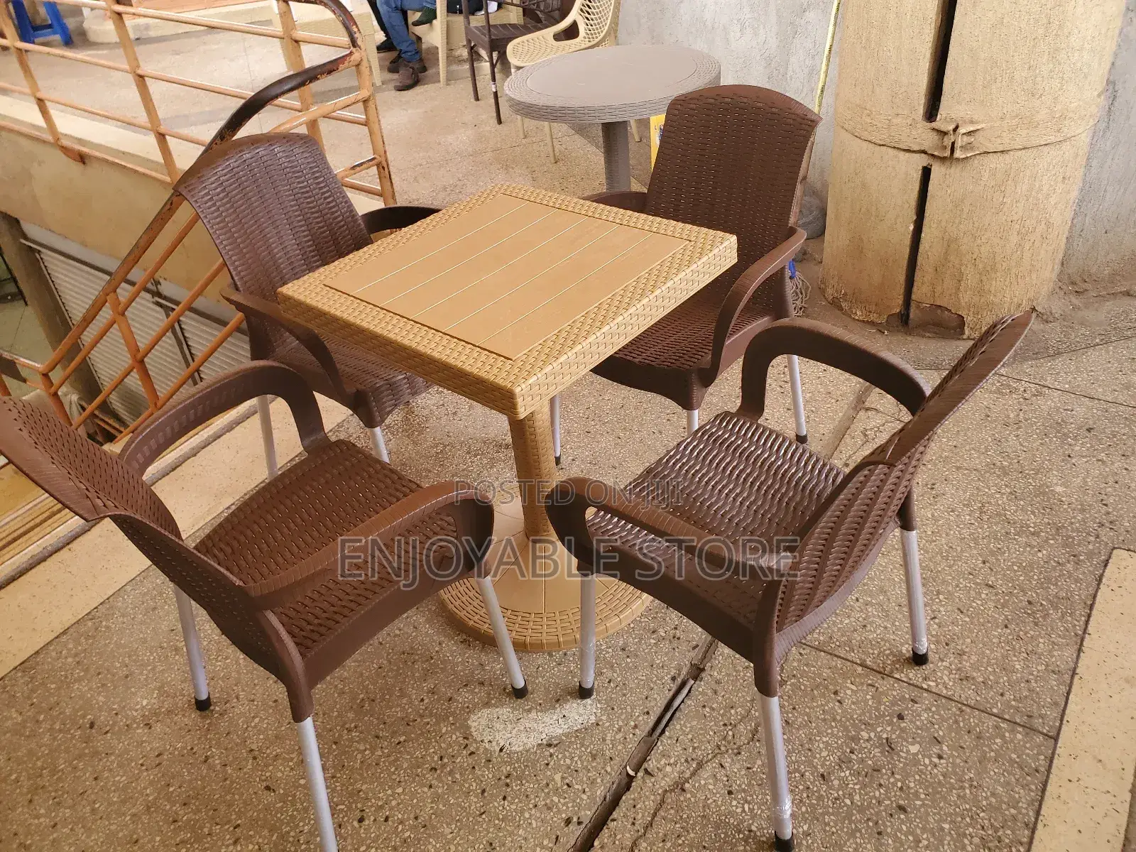 Plastic Table and 4chairs