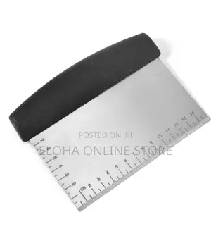 Stainless Steel Pastry Cutter With Measuring Marks for Bread