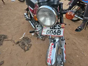 Bajaj Boxer 2019 Red