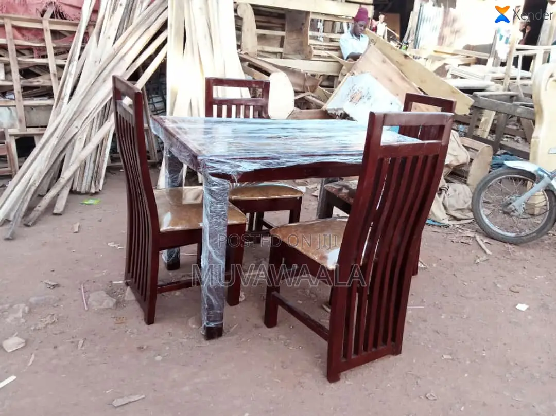 4 Seats Dinning Mahogany Colour