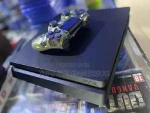 PS4 Slim With Games