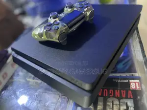 PS4 Slim With Games