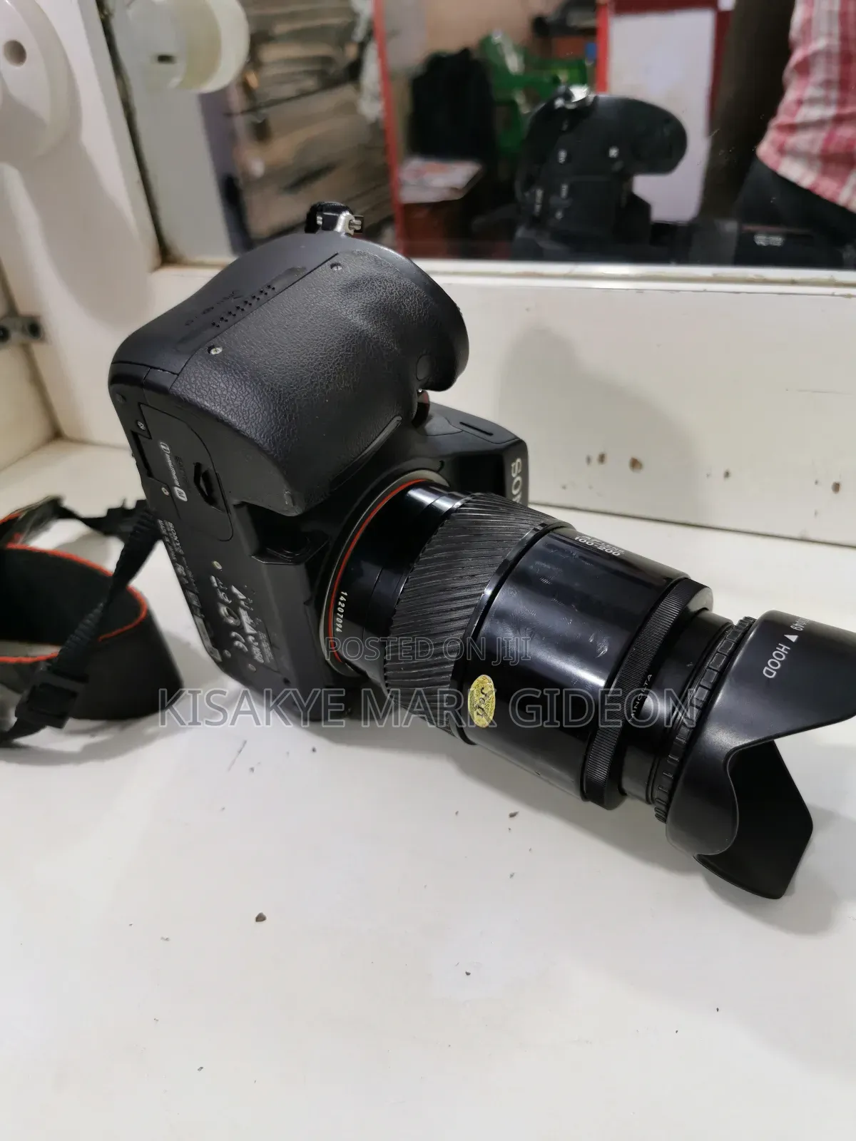 Sony Alpha 700 DSLR Camera