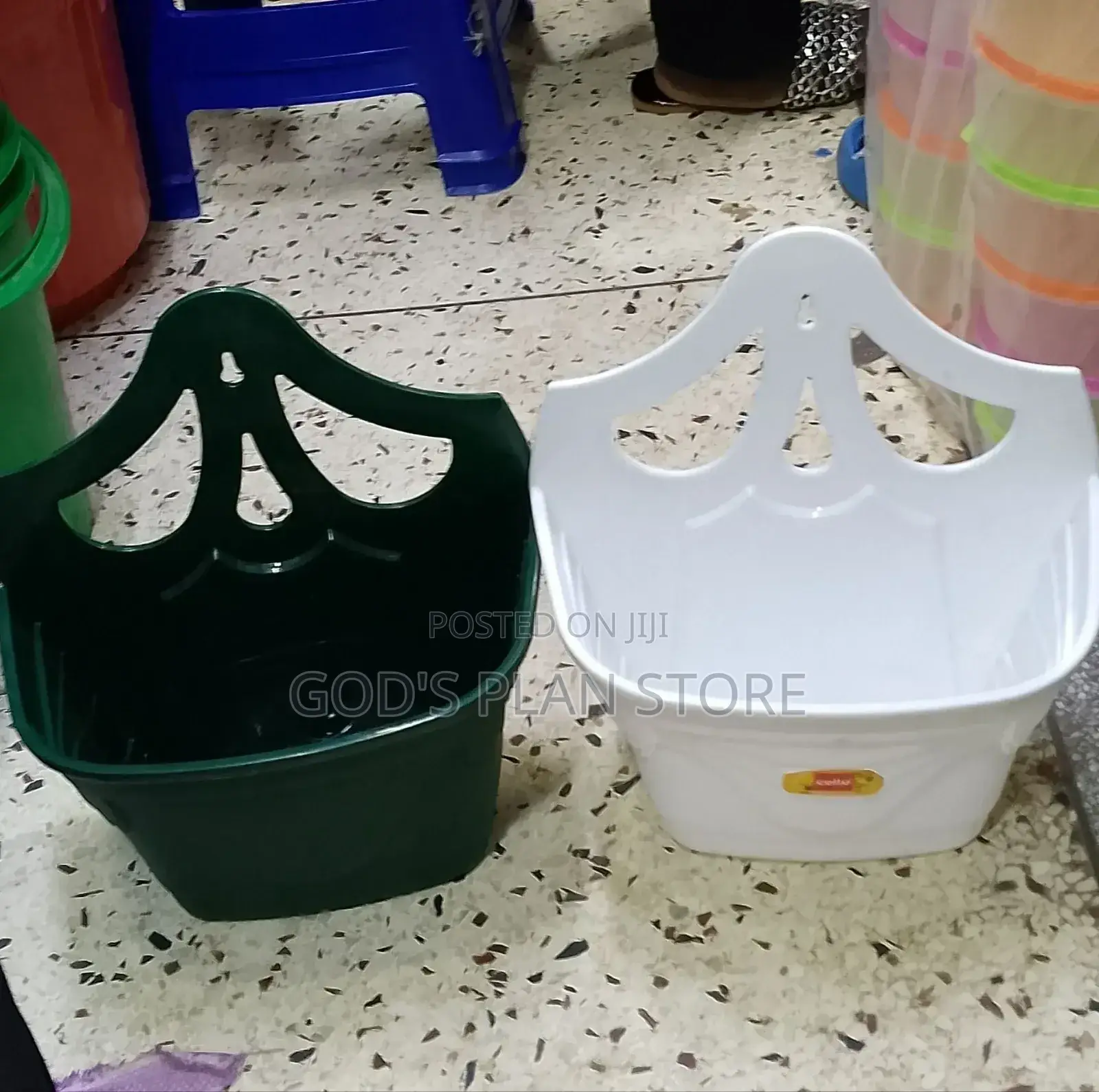 Plastic Hanging Pots