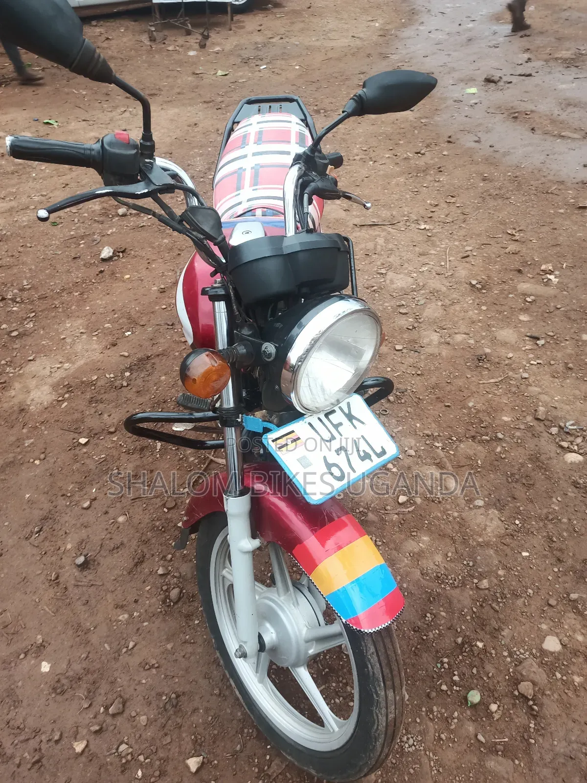 TVS HLX 125 2022 Red