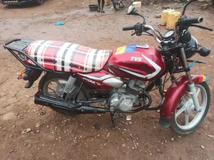 TVS HLX 125 2022 Red