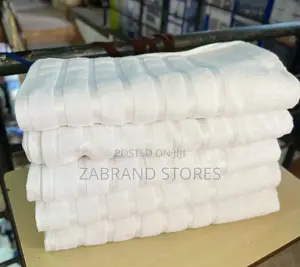 Photo - White Cotton Bathroom Towels