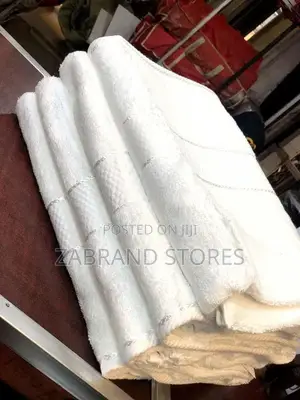 White Cotton Bathroom Towels