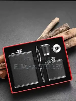 Hip Whiskey Flask Set