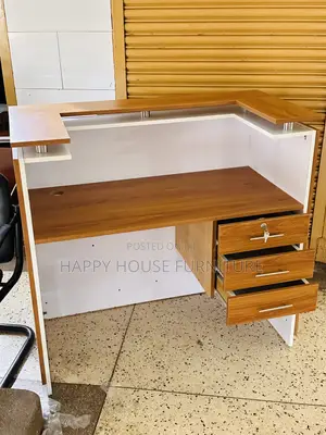 RECEPTION DESK (1.4 Meters)