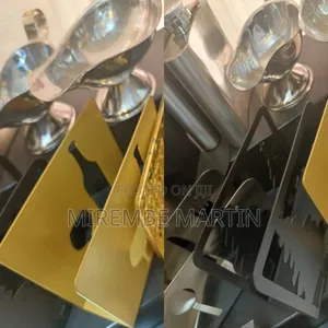 Table Tissue Holder