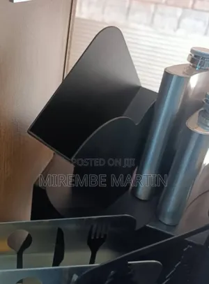 Black Table Tissue Holder