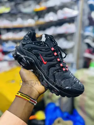 Original Black/Red Nike TN Air Max Plus Sneaker