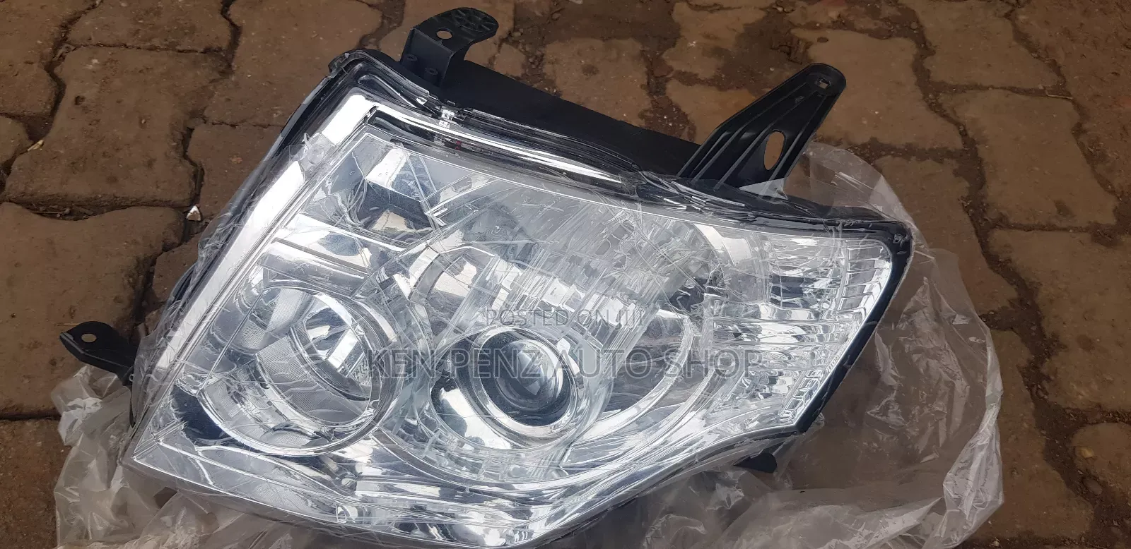 Headlamps for Mitsubishi Pajero 2008 - 2021