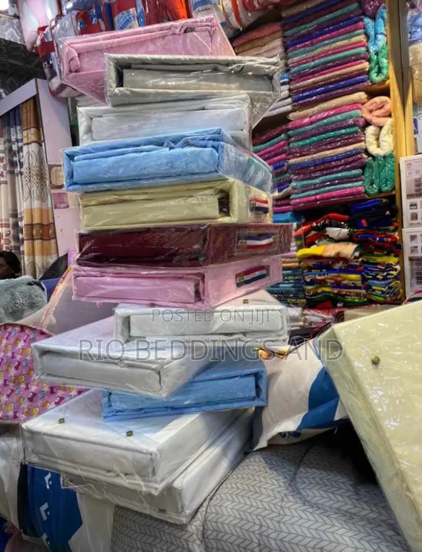 Cotton Fitted Bedsheet With Six Pieces