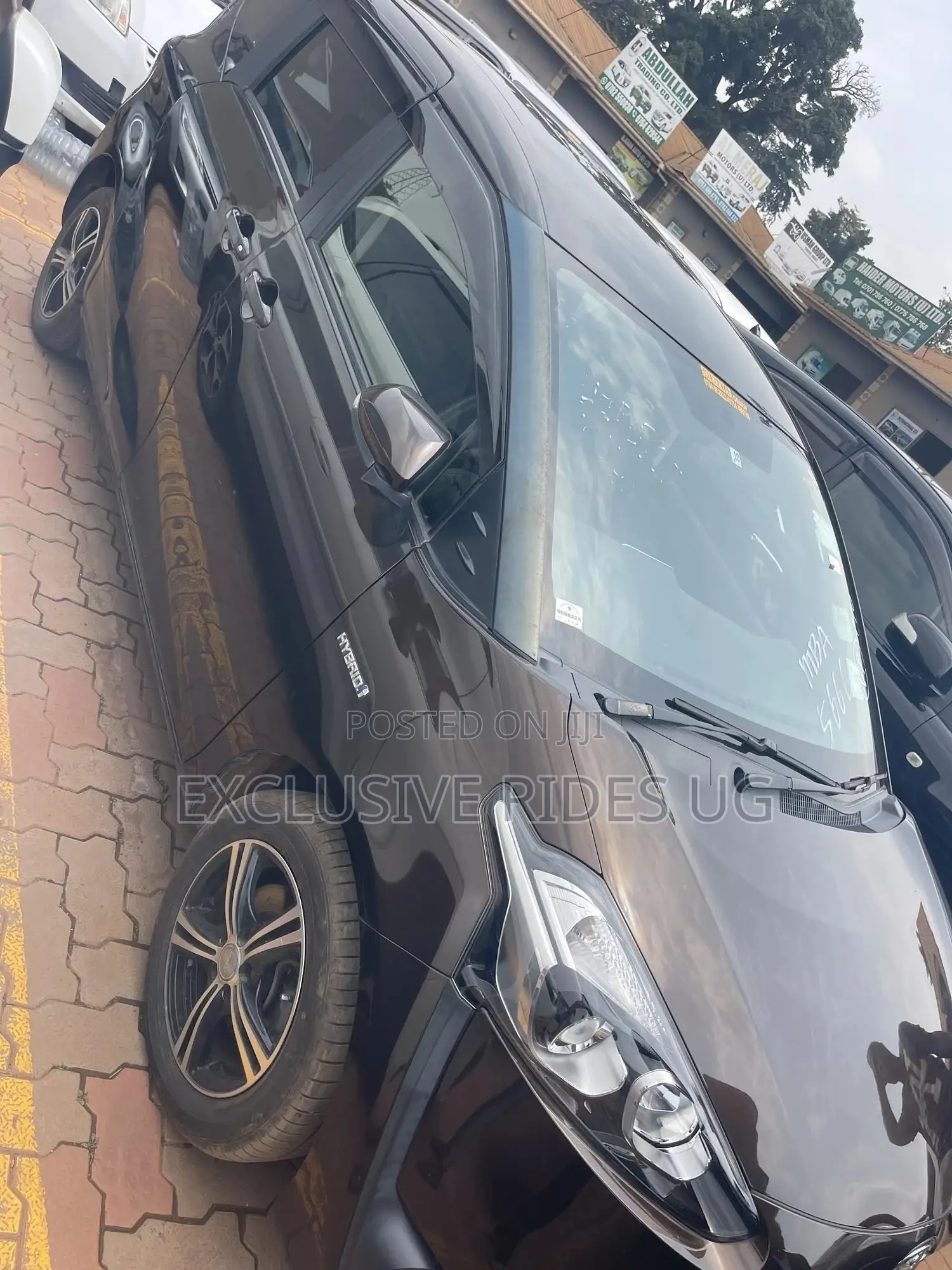 Toyota Sienta 1.5 AWD (6-seater) 2016 Gold