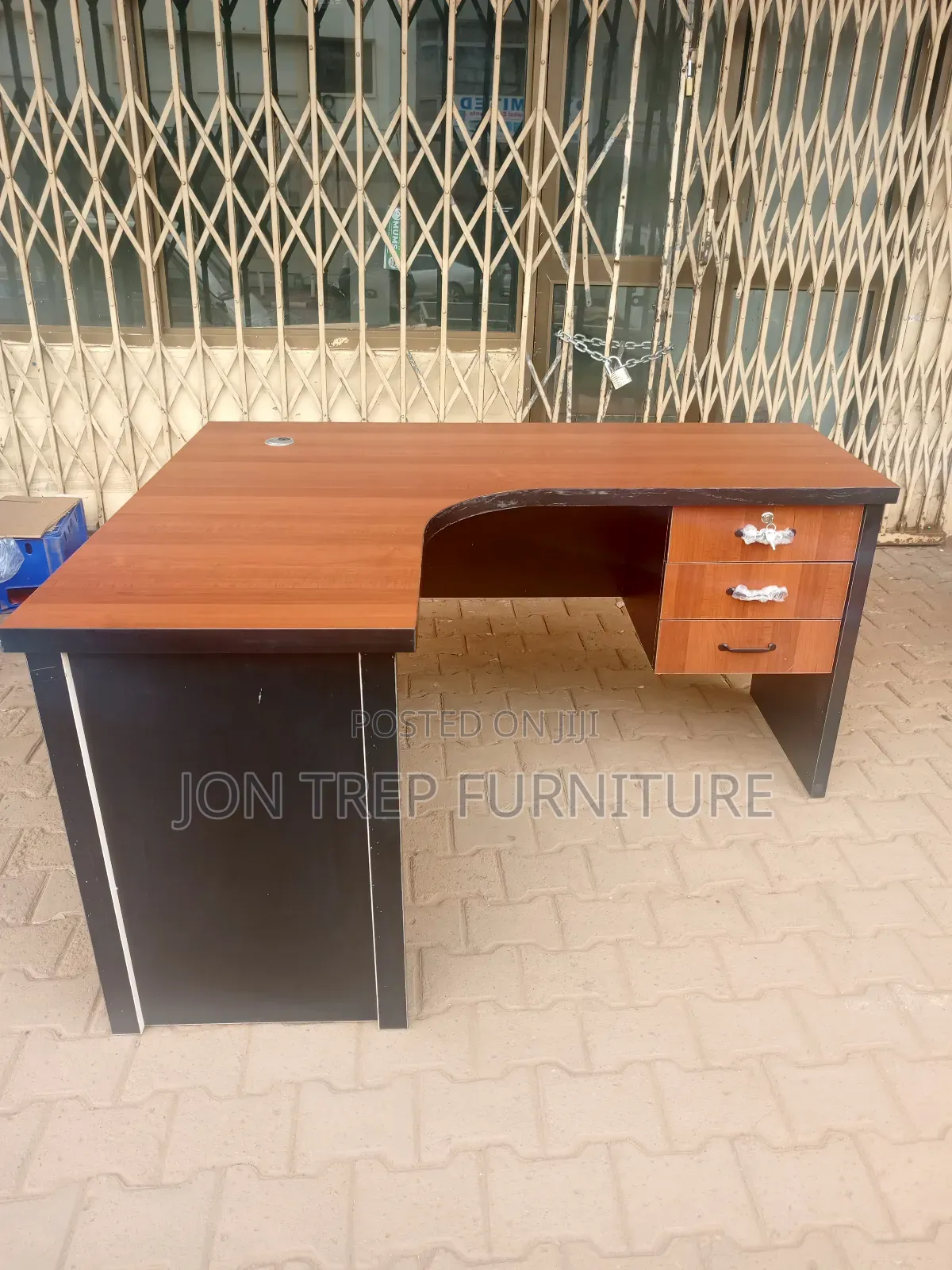 Office Table Cave