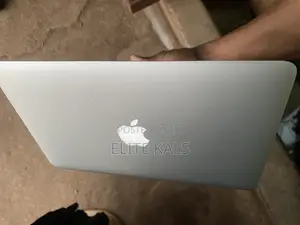 Laptop Apple MacBook Air 2GB Intel Core I5 SSD 60GB