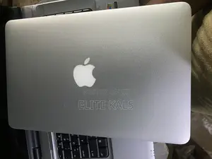 Laptop Apple MacBook Air 2GB Intel Core I5 SSD 60GB