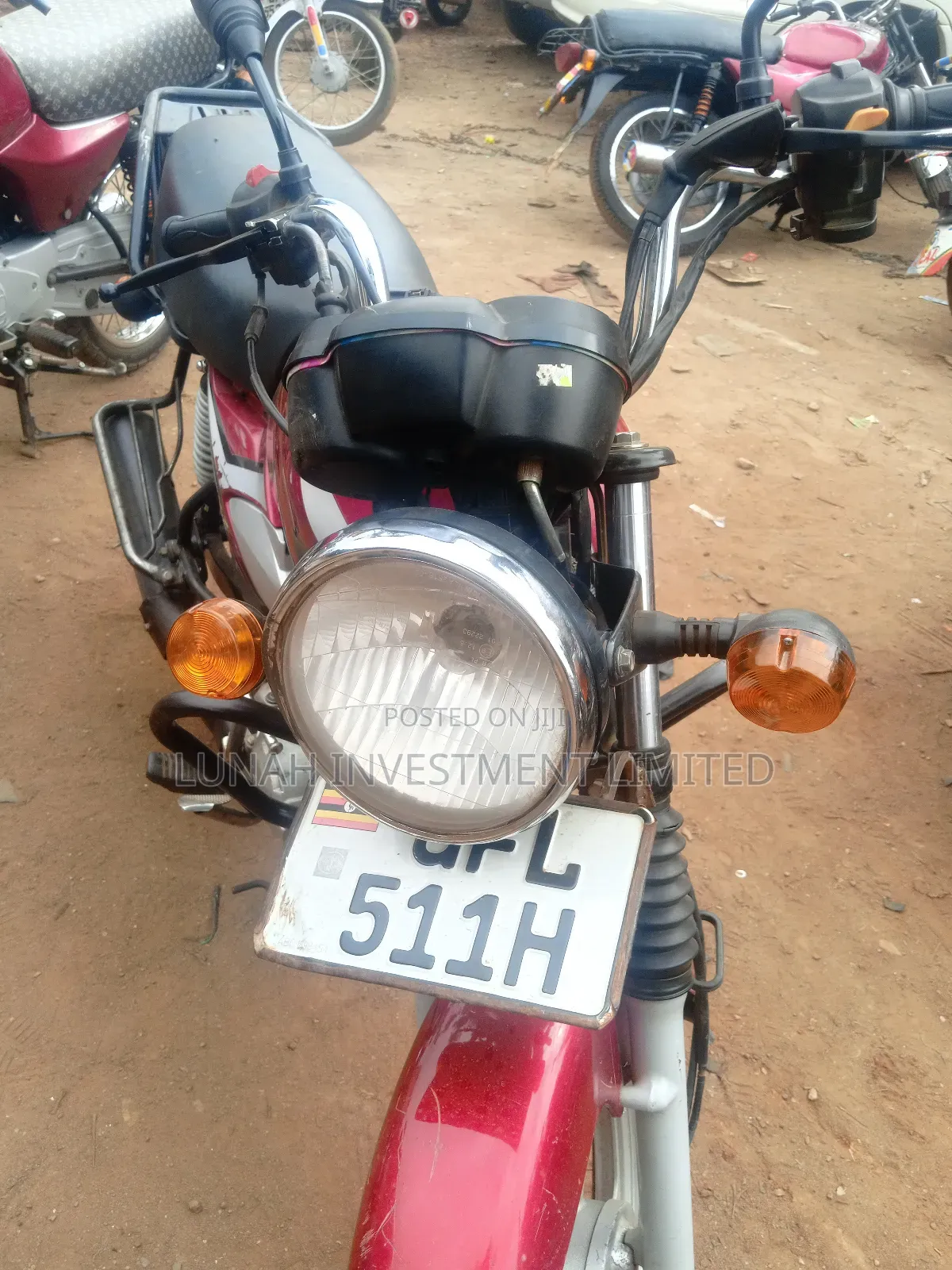 TVS HLX 125 2023 Red