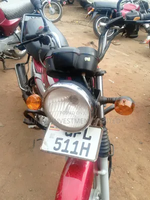 TVS HLX 125 2023 Red