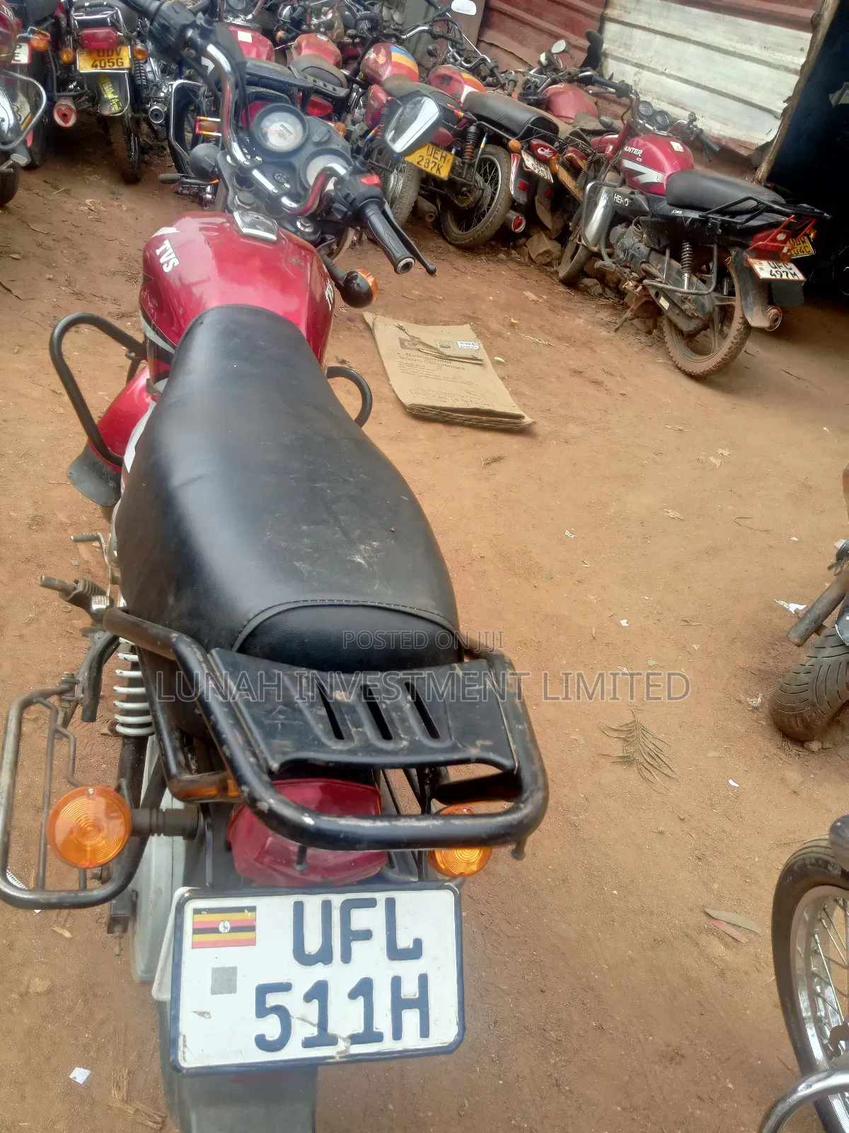TVS HLX 125 2023 Red