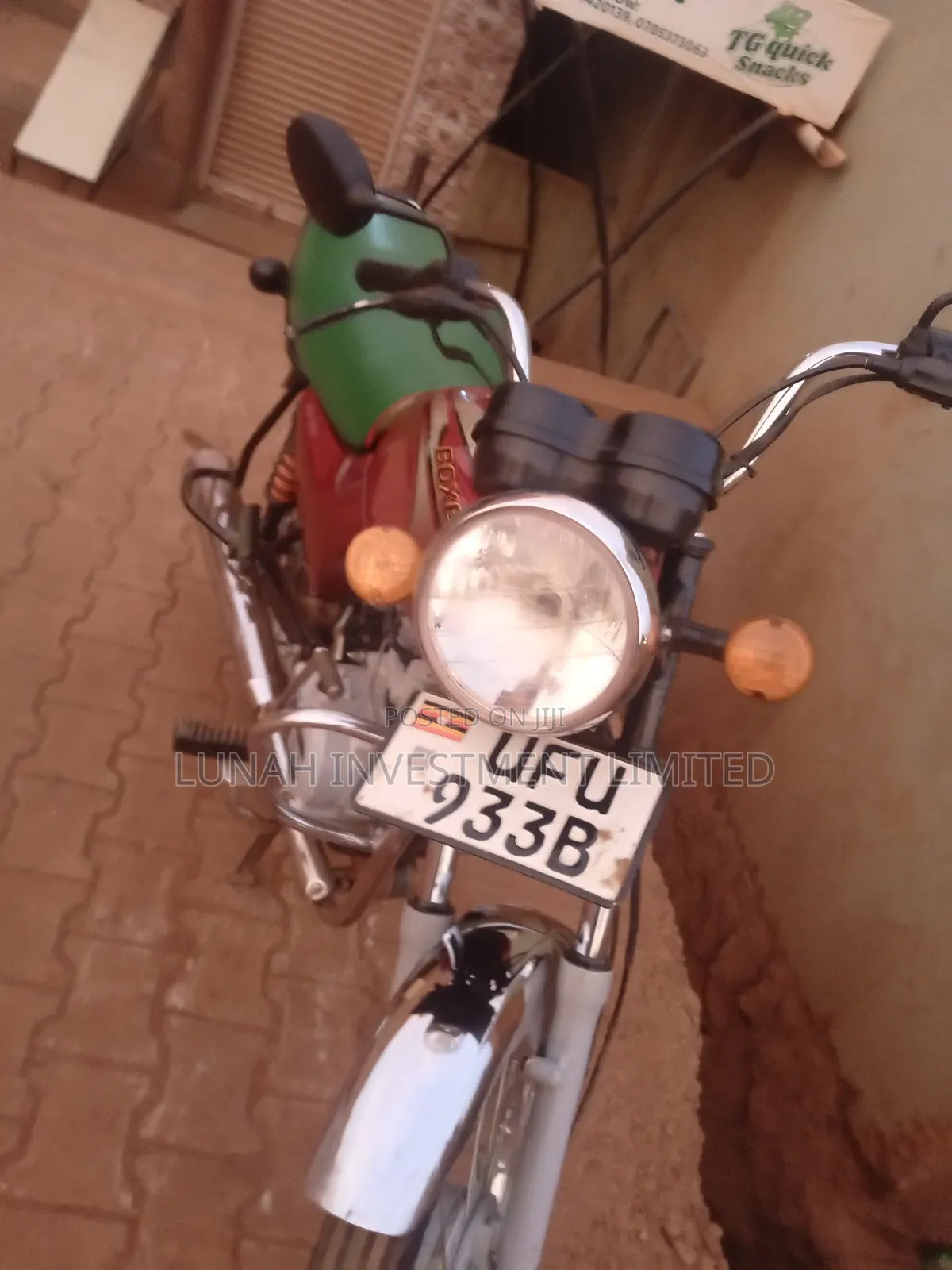 Bajaj Boxer 100 2023 Red