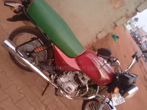 Bajaj Boxer 100 2023 Red