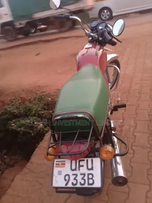 Bajaj Boxer 100 2023 Red