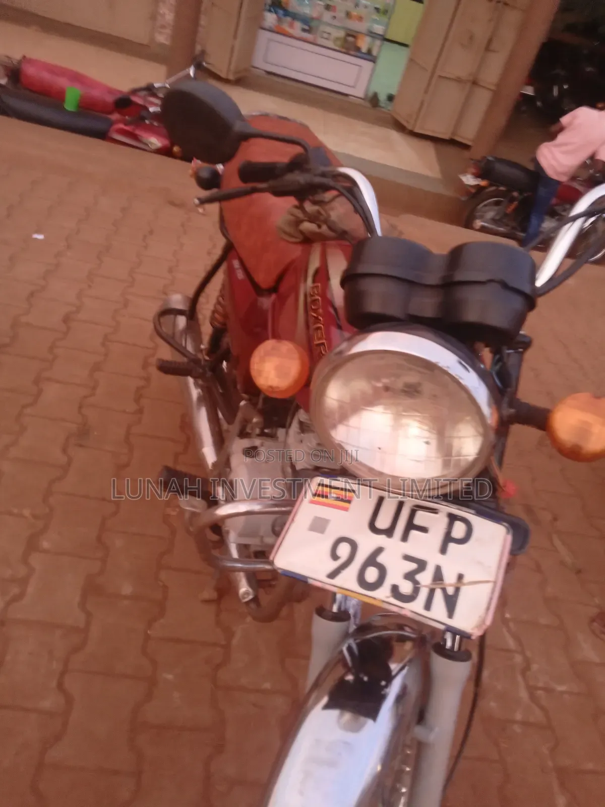 Bajaj Boxer 100 2023 Red