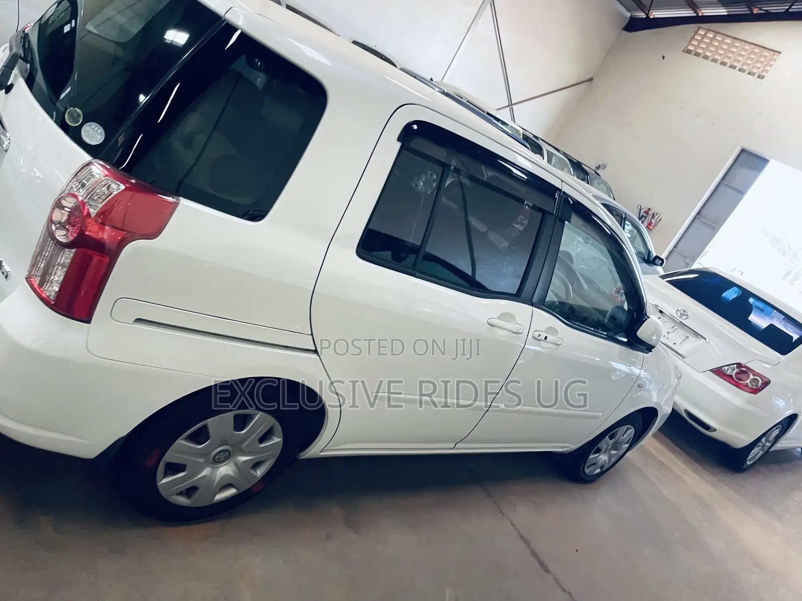 Toyota Raum 1.5 AWD 2011 Off white