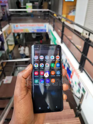 Photo - New Samsung Galaxy S9 64 GB Black