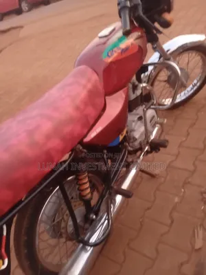 Bajaj Boxer 2020 Red