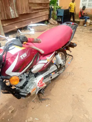 Bajaj Boxer BM100ES 2023 Red