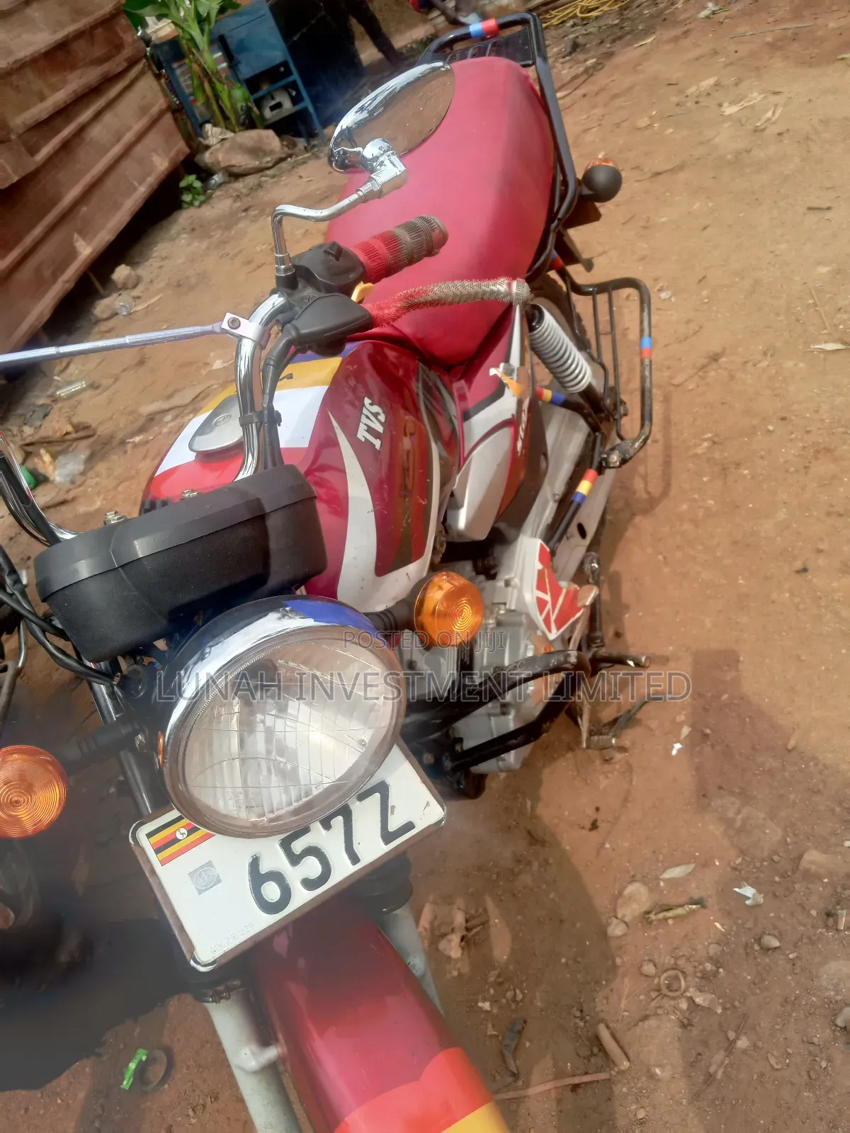 Bajaj Boxer BM100ES 2023 Red