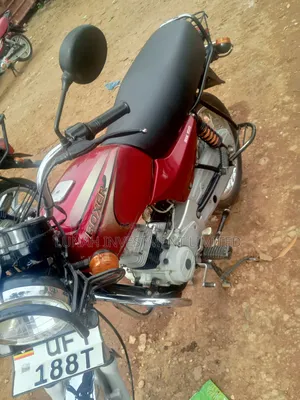 Bajaj Boxer 2023 Red