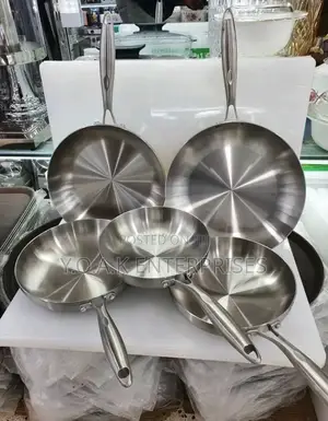 Heavy and Quality Frying Pan 1 Pc of 22cm