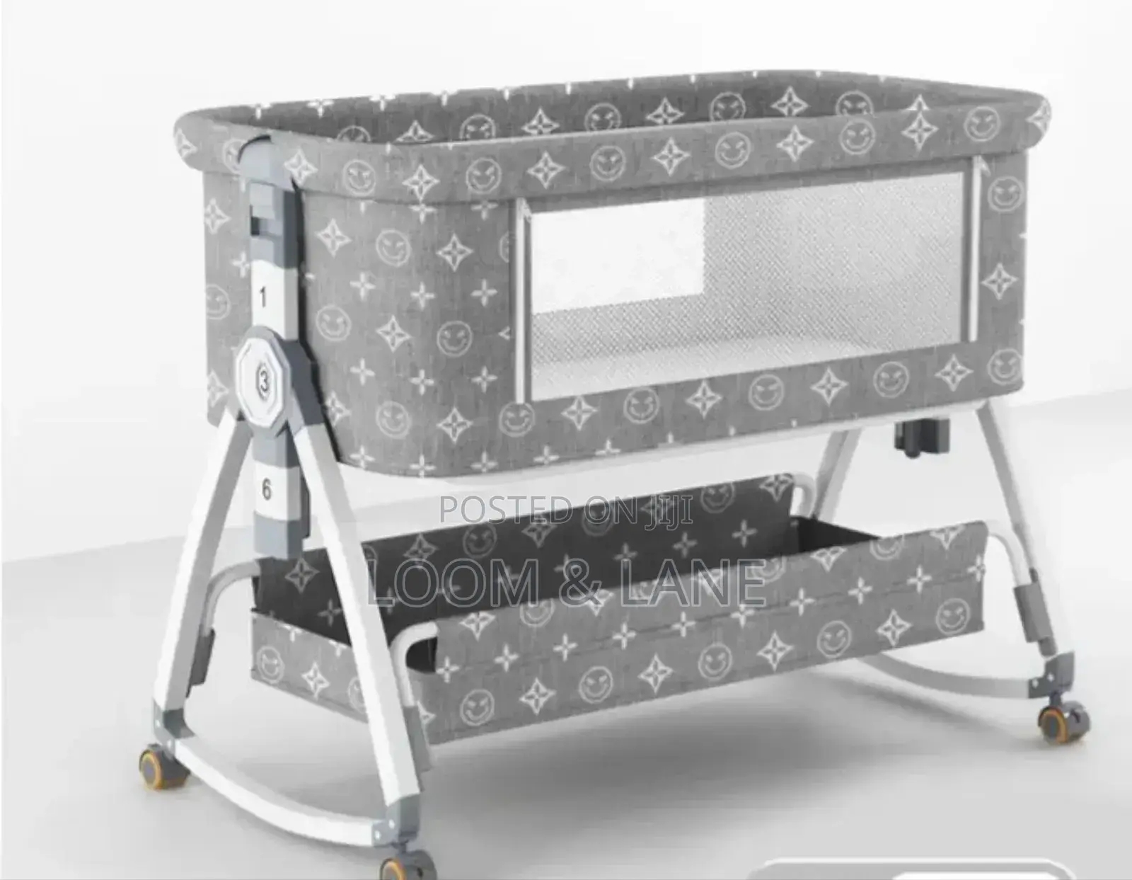 Multifunctional Bedside Crib, Bassinet and Travel Cot