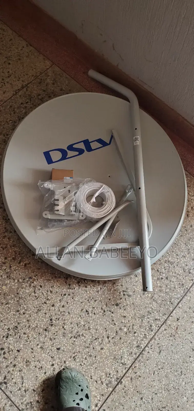 At Only 123000/= and You Grab Your DSTV Hd Decoder,Free Ins