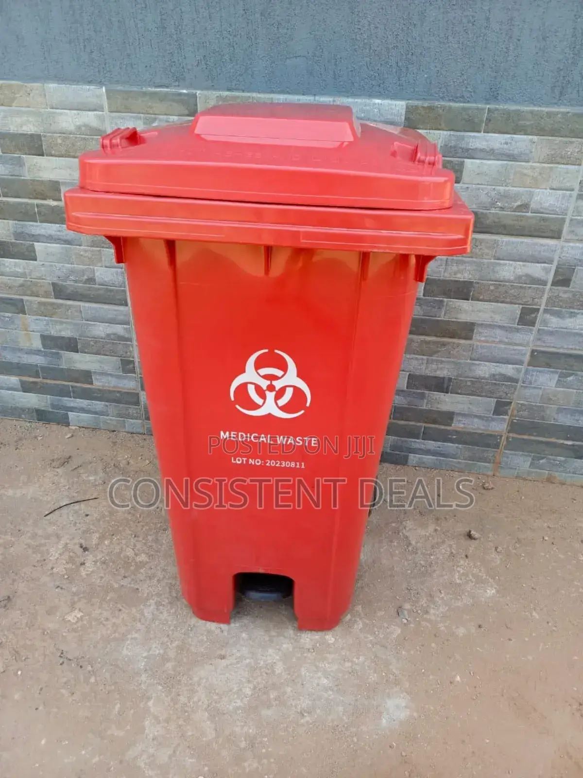 240L Waste Bin/ Trash Can