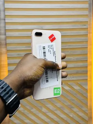 Apple iPhone 8 Plus 64 GB Gold