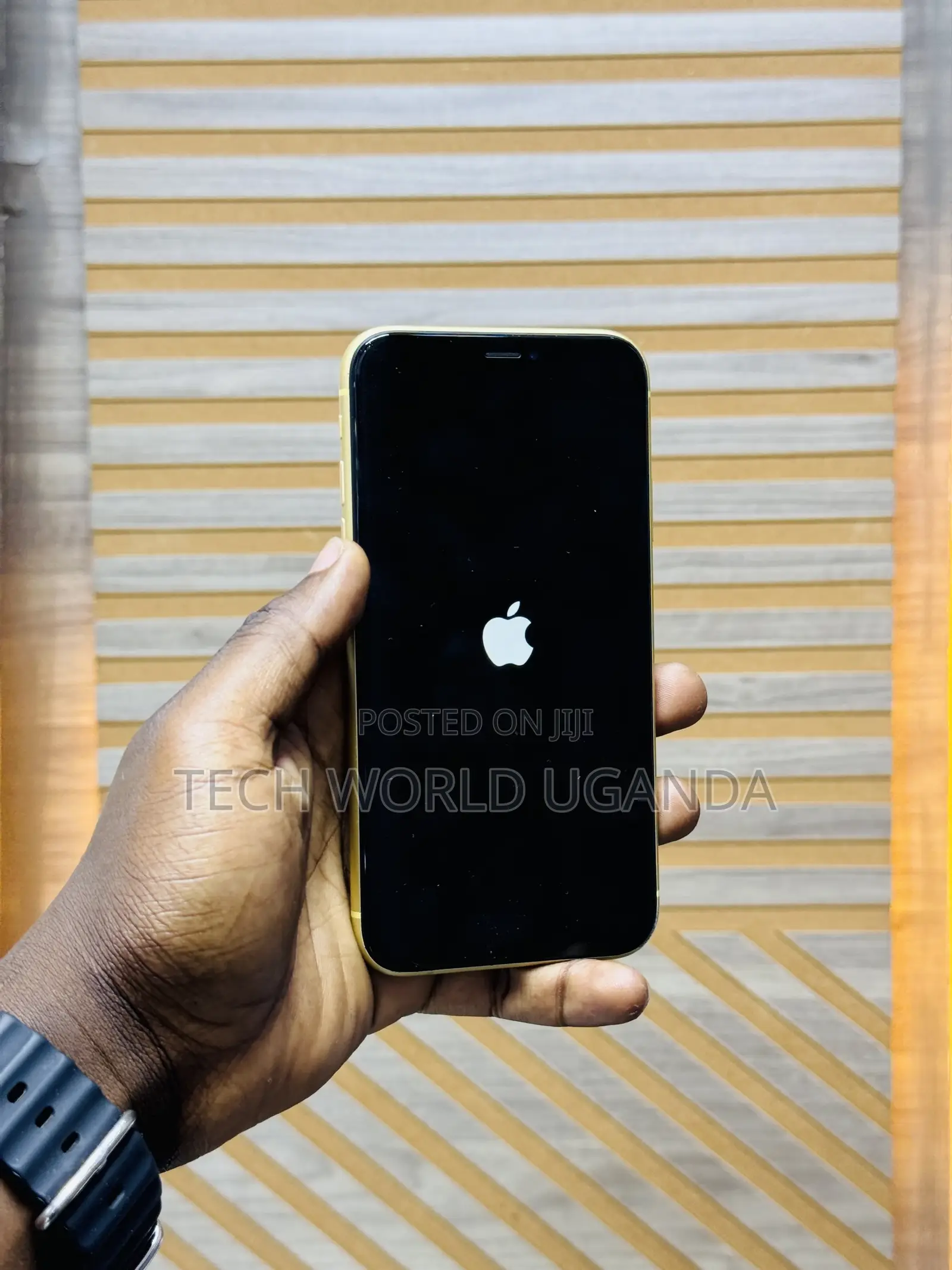 Apple iPhone XR 64 GB Yellow