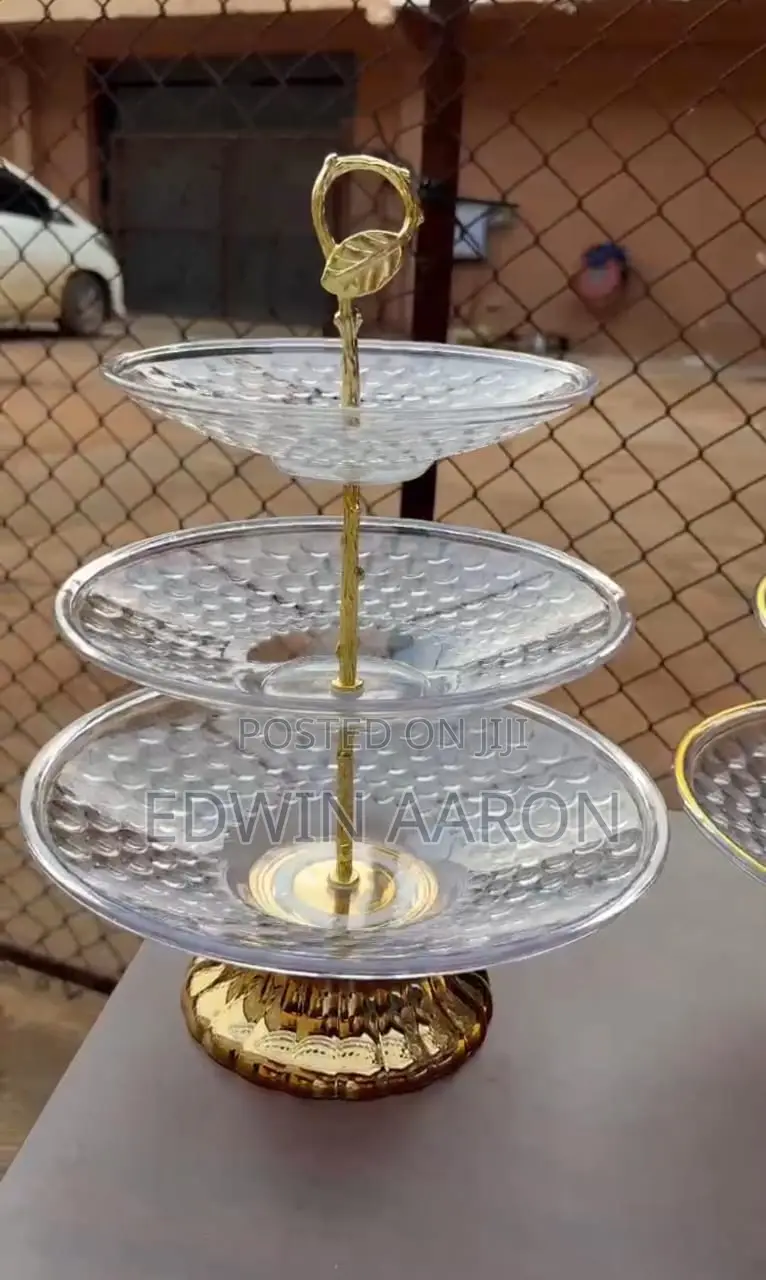 3 Tier Acrylic Desert/Fruit Stand