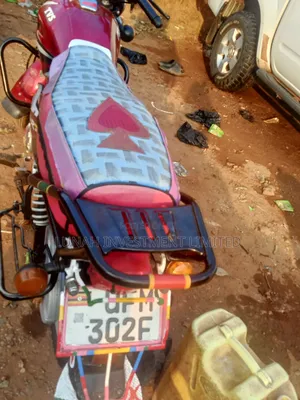 TVS HLX 125 2023 Red