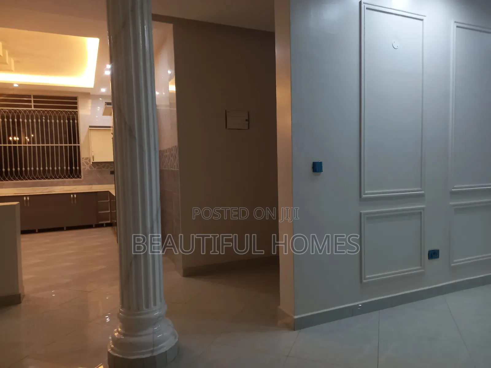 Furnished 6bdrm Mansion in Kira Ministers', Central Division for sale