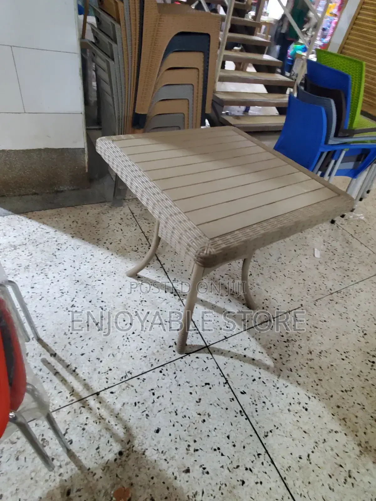 Bar/Restaurant Table