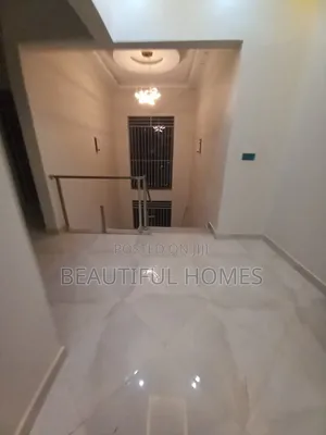 Furnished 6bdrm Duplex in Kira Posh for sale