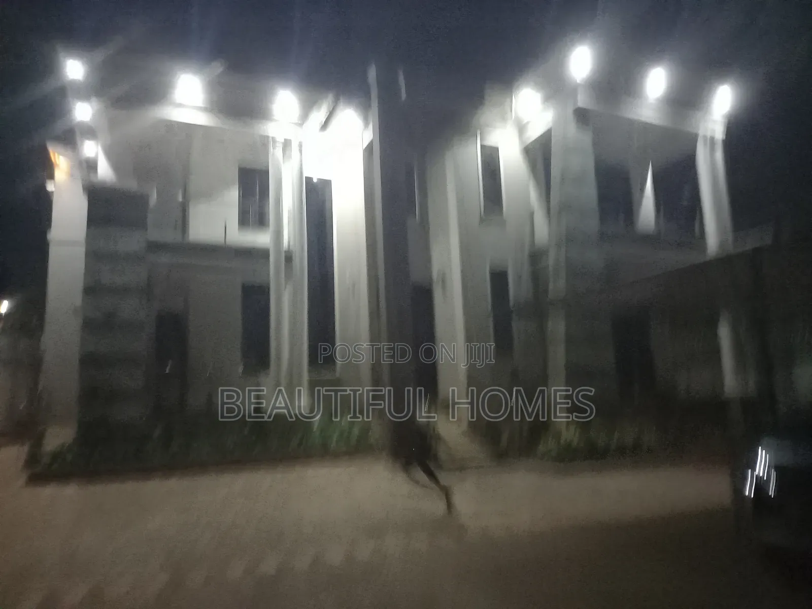 Furnished 6bdrm House in Kira for sale